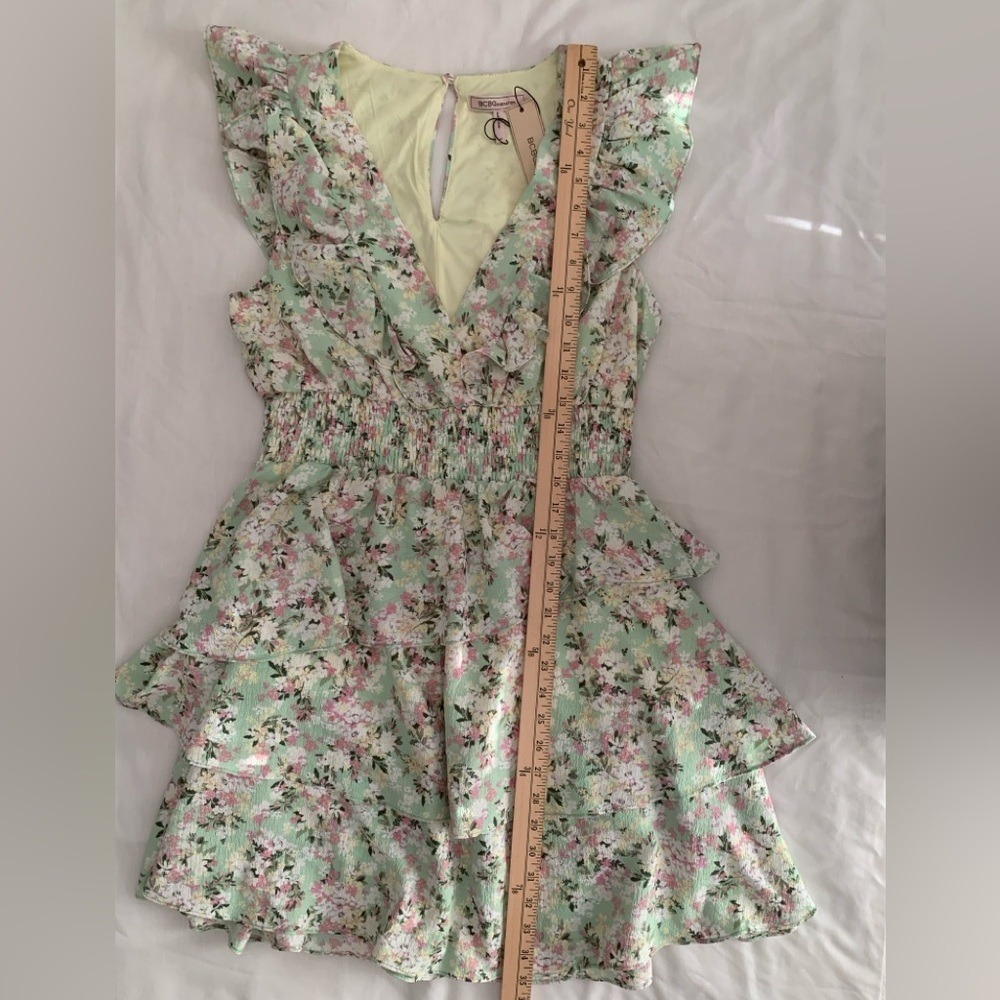 NWT BCBGeneration Floral Ruffle Mini Dress – Size M – Spring Green - Picture 6 of 9
